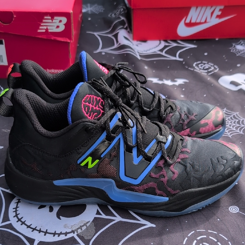 New Balance Black and Blue Athletic Shoes